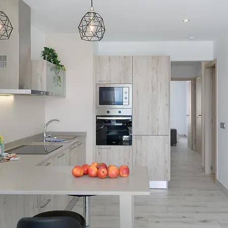 Casa Mercedes, Terrace With Sea Views بيت للعطل